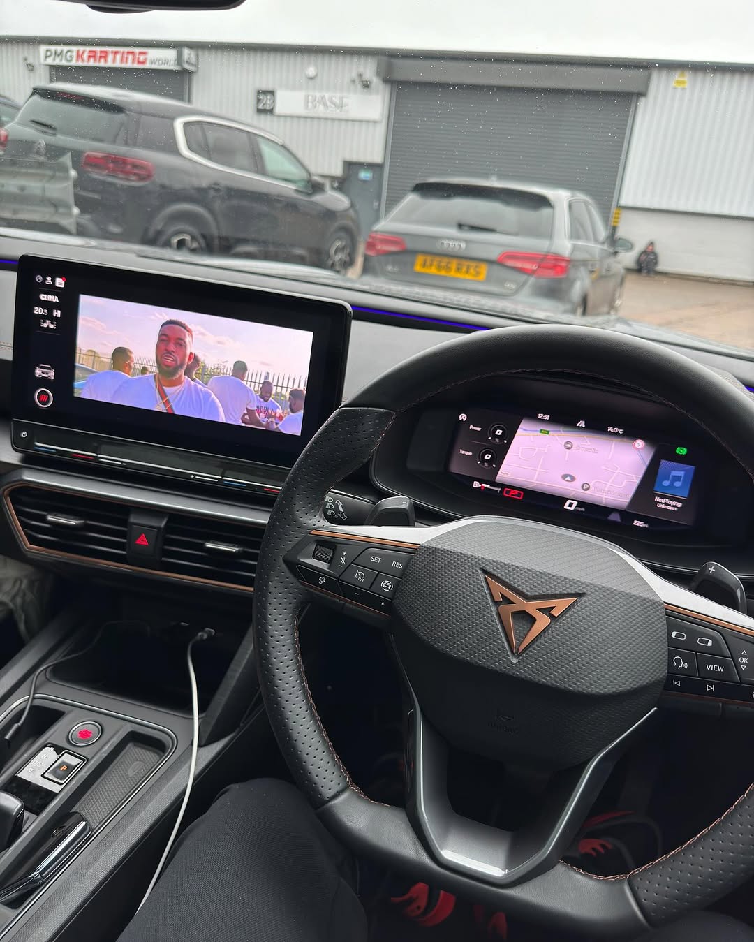 Youtube & Netflix AI-Box for Cupra