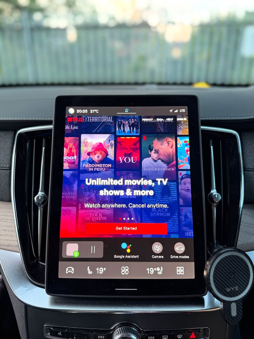 Youtube e Netflix AI-Box per Volvo